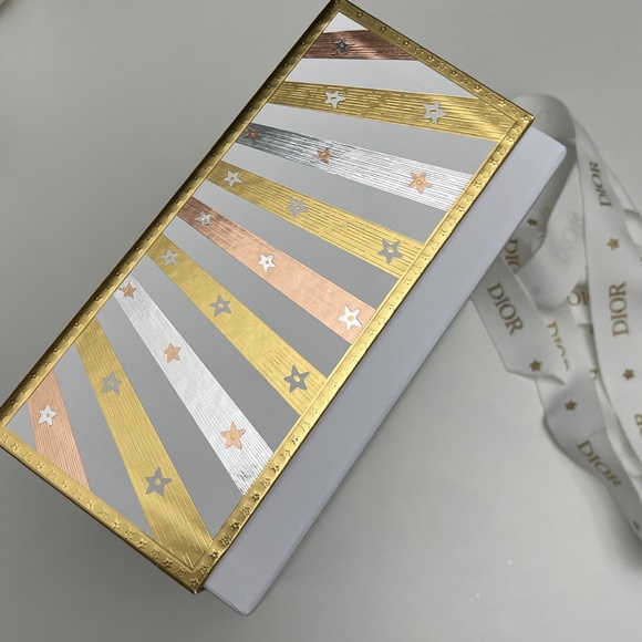 Dior Circus Dreams Gold Star 2025 Limited storage empty box w/ ribbon 20/20/10cm - Picture 7 of 9